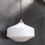 Opaline suspension