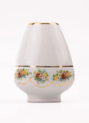 Brussels porcelain vase with a gold rim and flowers