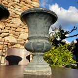 Pair of cast iron Médicis vases