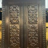 Renaissance style two-part sideboard in carved solid oak