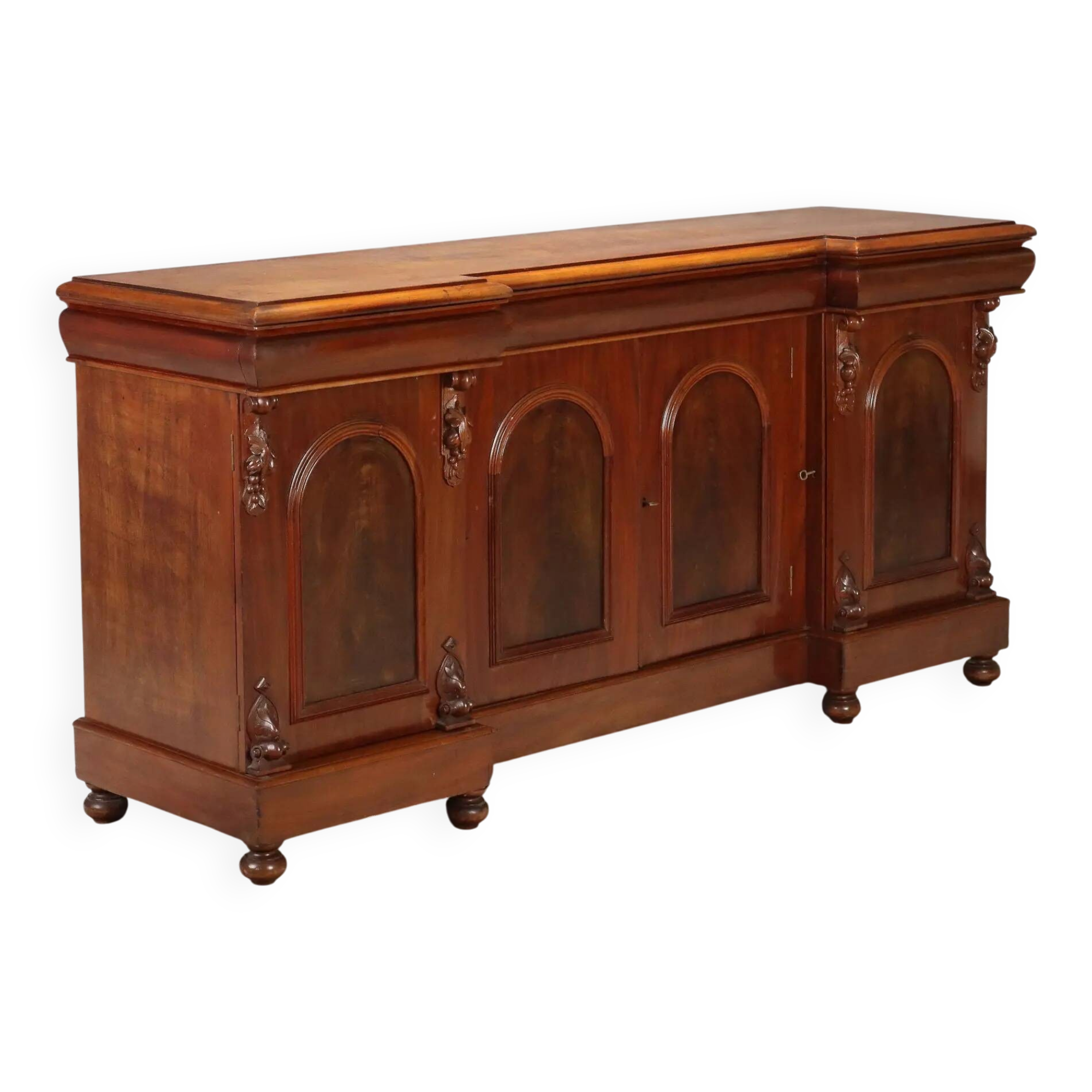 Victorian buffet in mahogany with 3 drawers, Italy, 19th century.