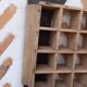 Etagère murale bois 16 cases