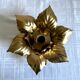 Golden flower wall lamp