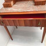 Art deco hairdresser 20s