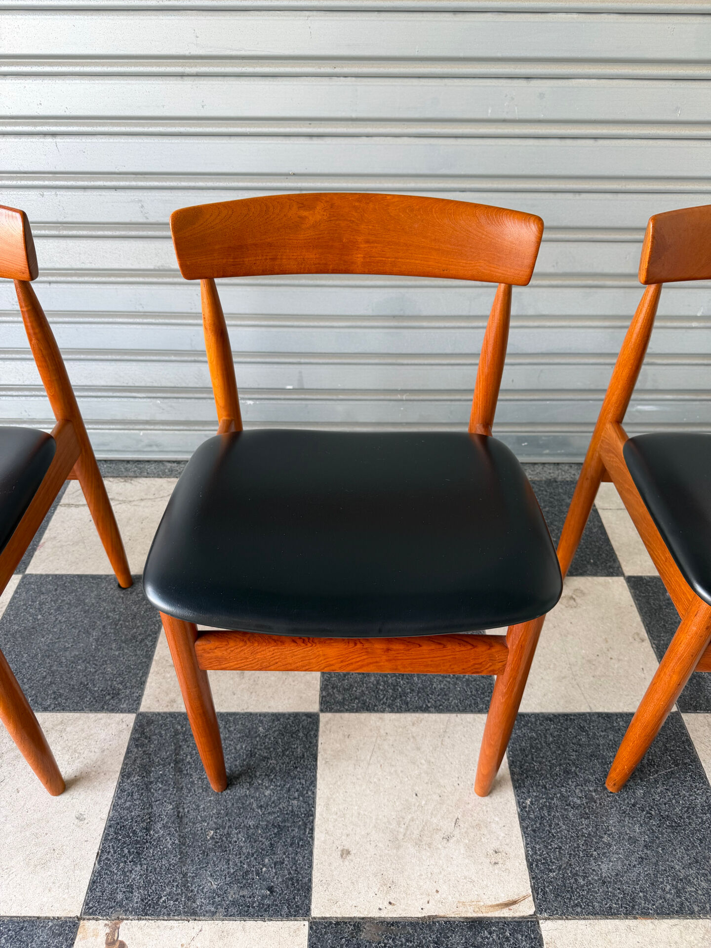 Lot de 4 chaises danoises en teck
