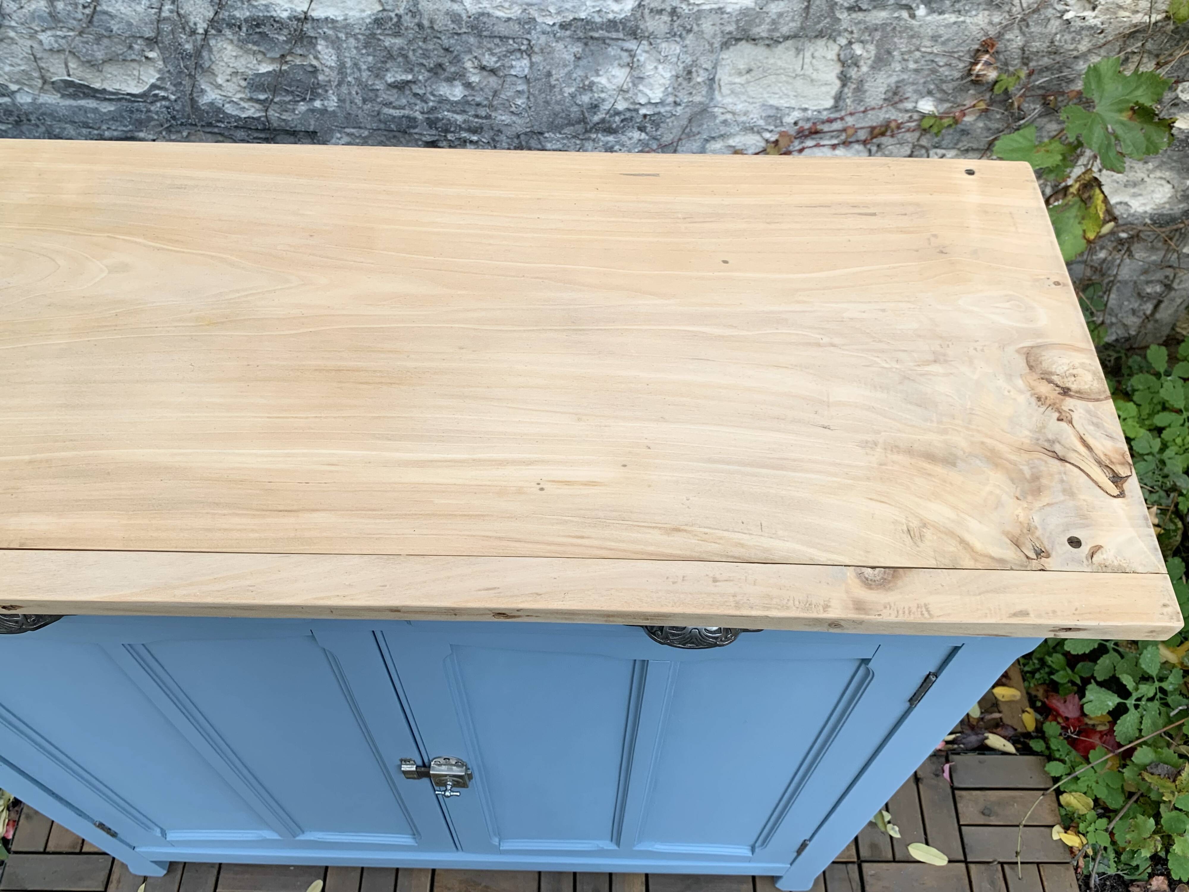 Art Deco Parisian Buffet 100x100