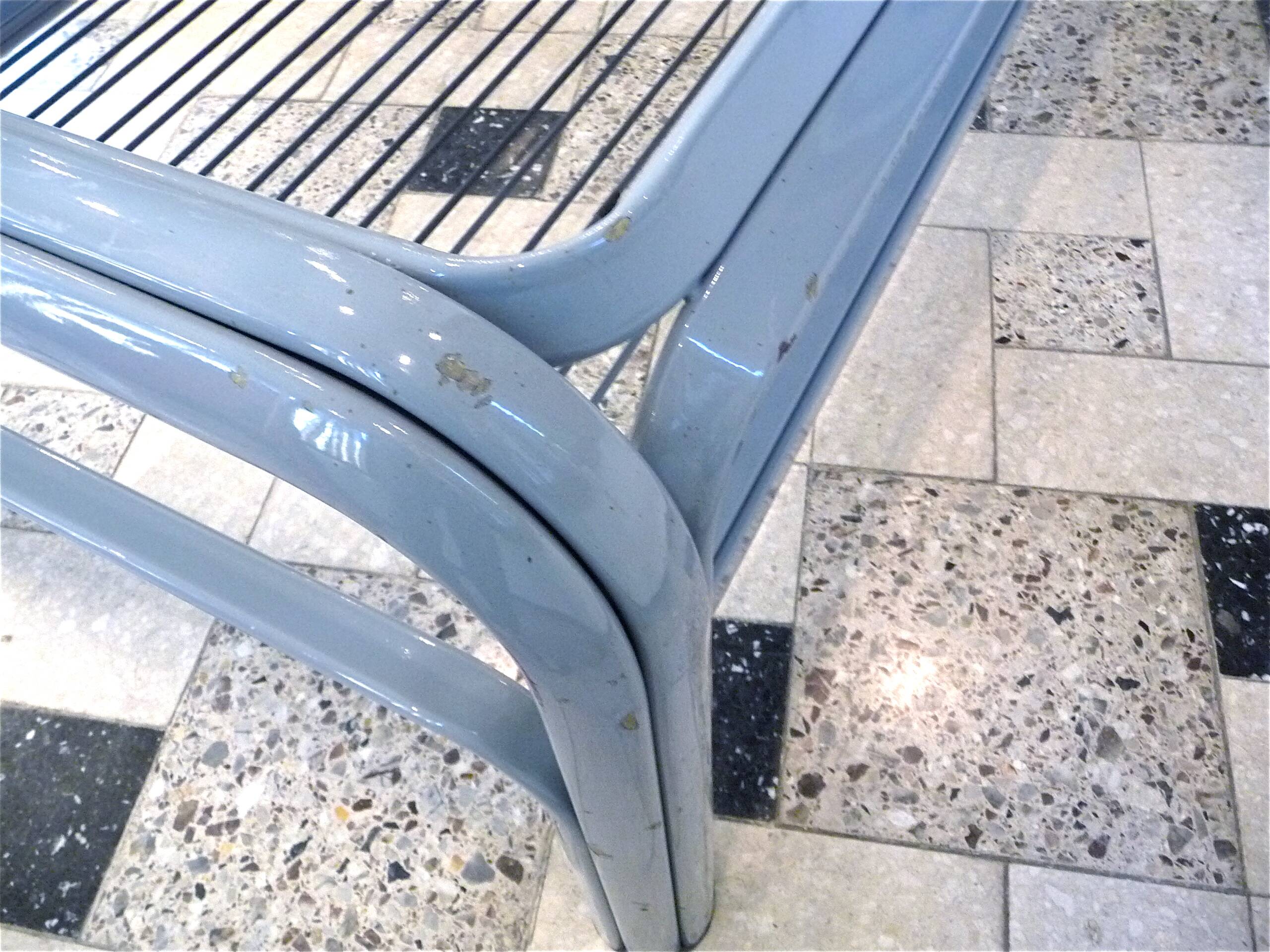 Two-Seater Leather and Steel Lounge Sofas by Gae Aulenti for Knoll International, 1970s, Set of 2