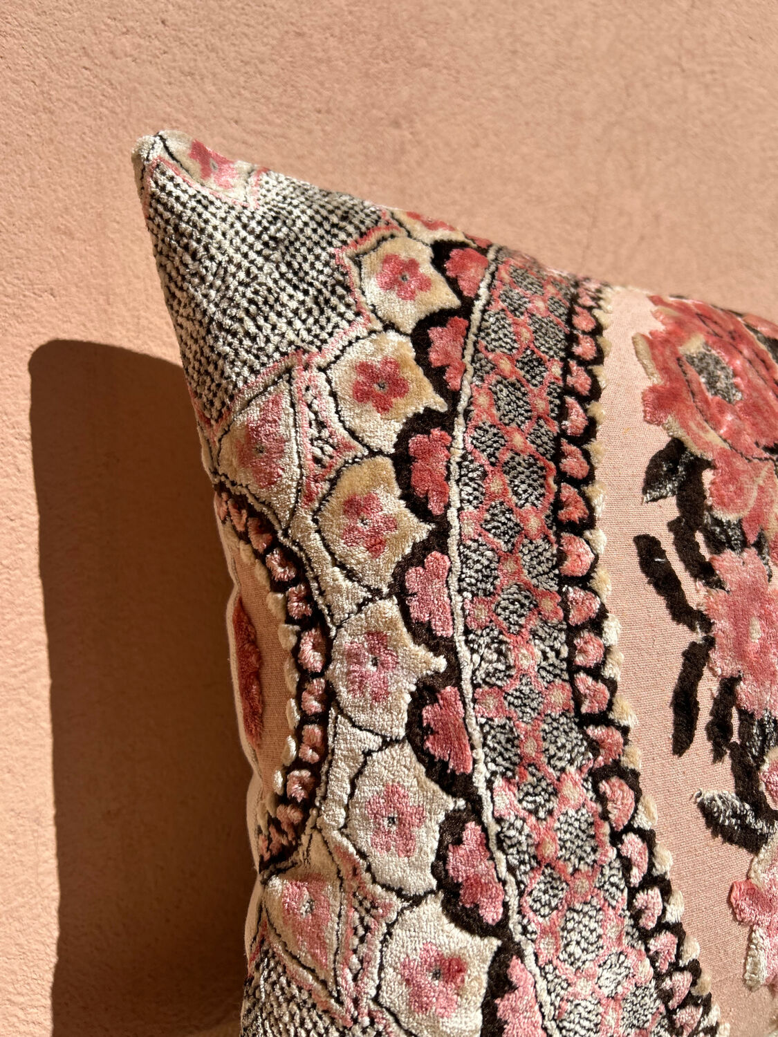 Velvet cushion 40x60cm