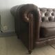 Canape chesterfield brown leather 2 places
