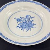 Pair of 18th century porcelain plates East India Company China