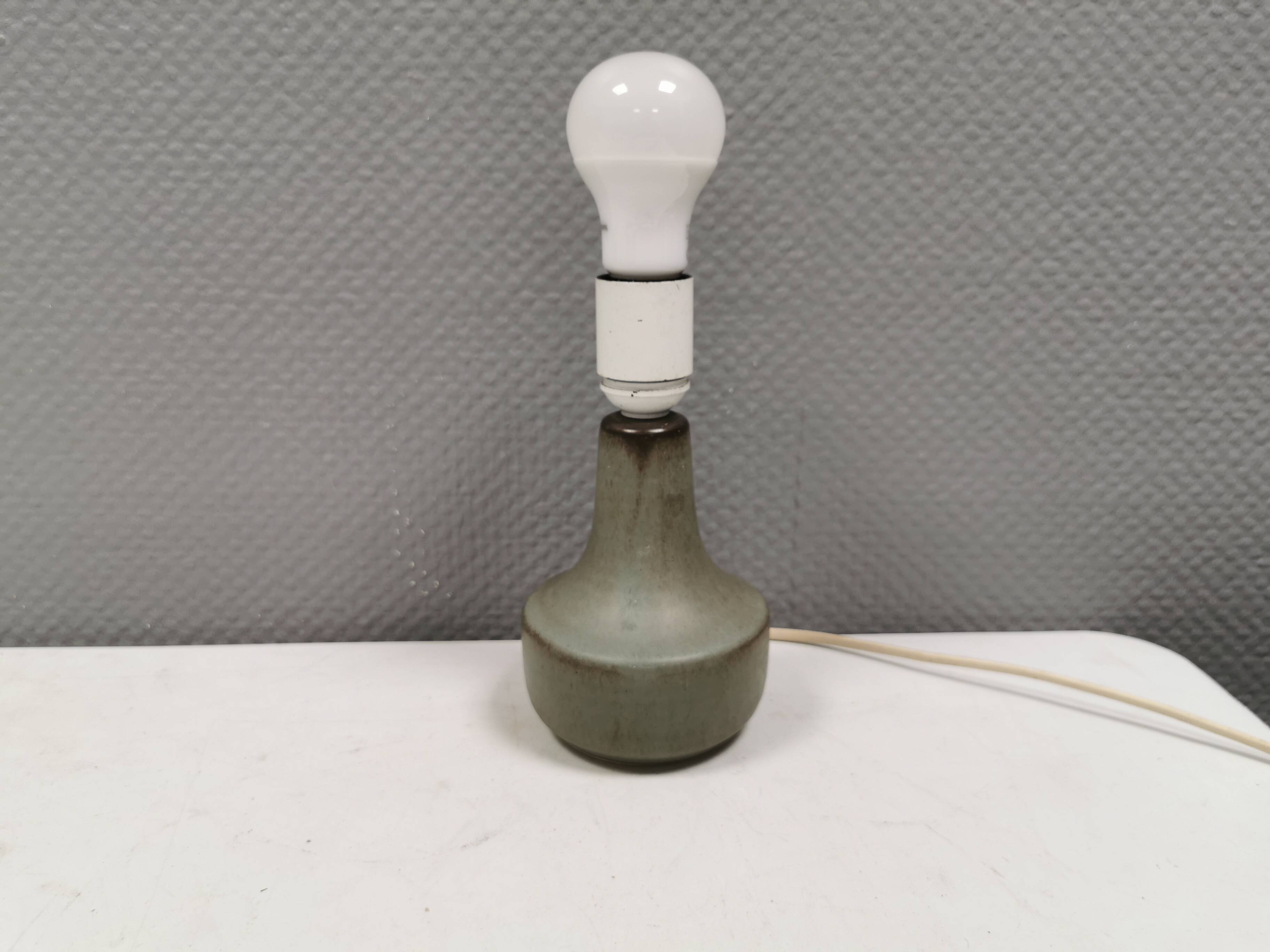 Small ceramic table lamp, Danish from the 1980s.