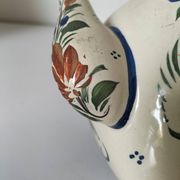 Théière Henriot Quimper – décor floral en relief