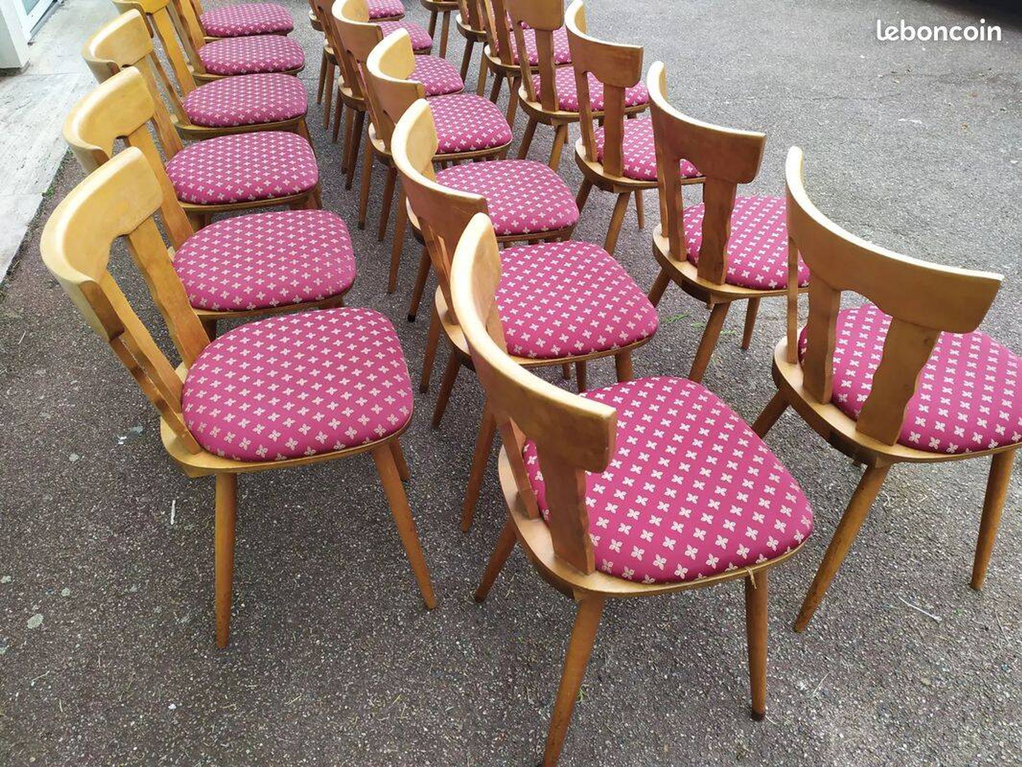 Set of 20 vintage wooden bistro chairs with cushions, year 7