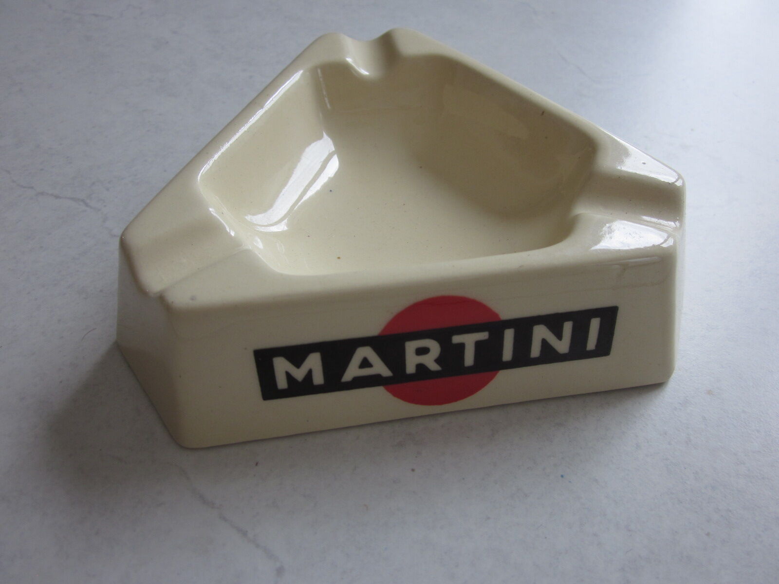 Martini bar ashtray