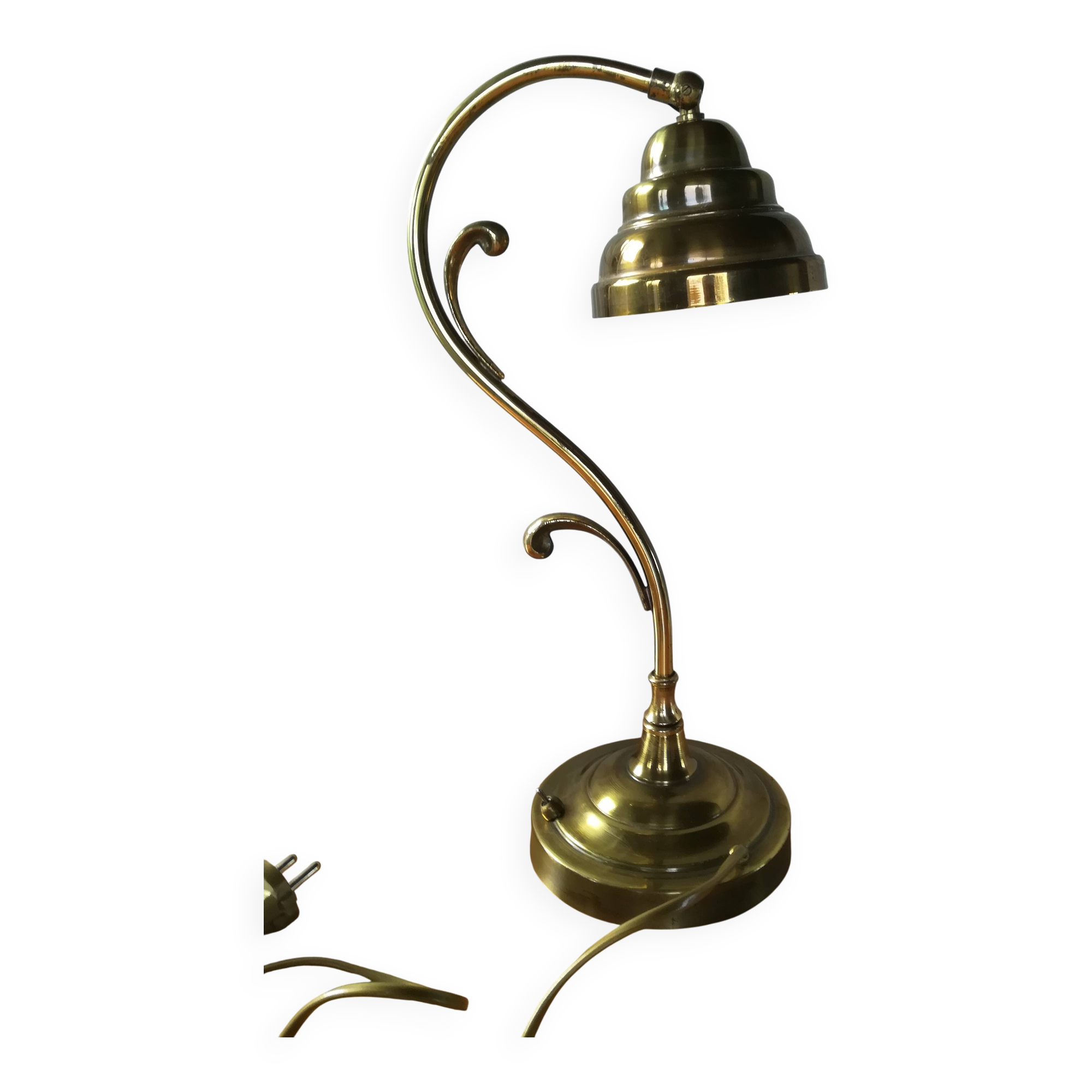 Brass Articulated Desk Lamp