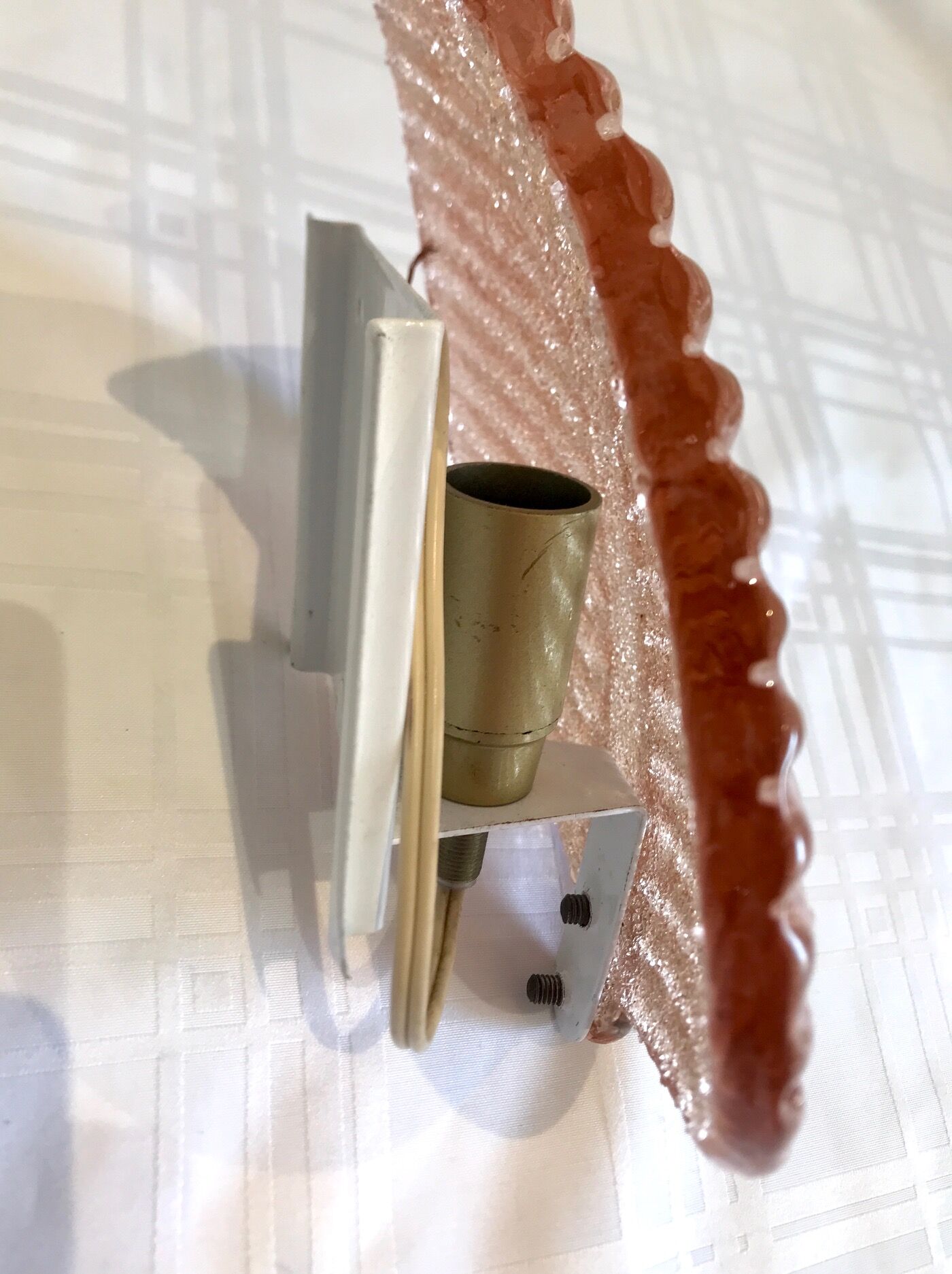 Glass sheet wall lamp