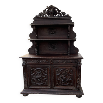 Monumental hunting buffet in carved oak