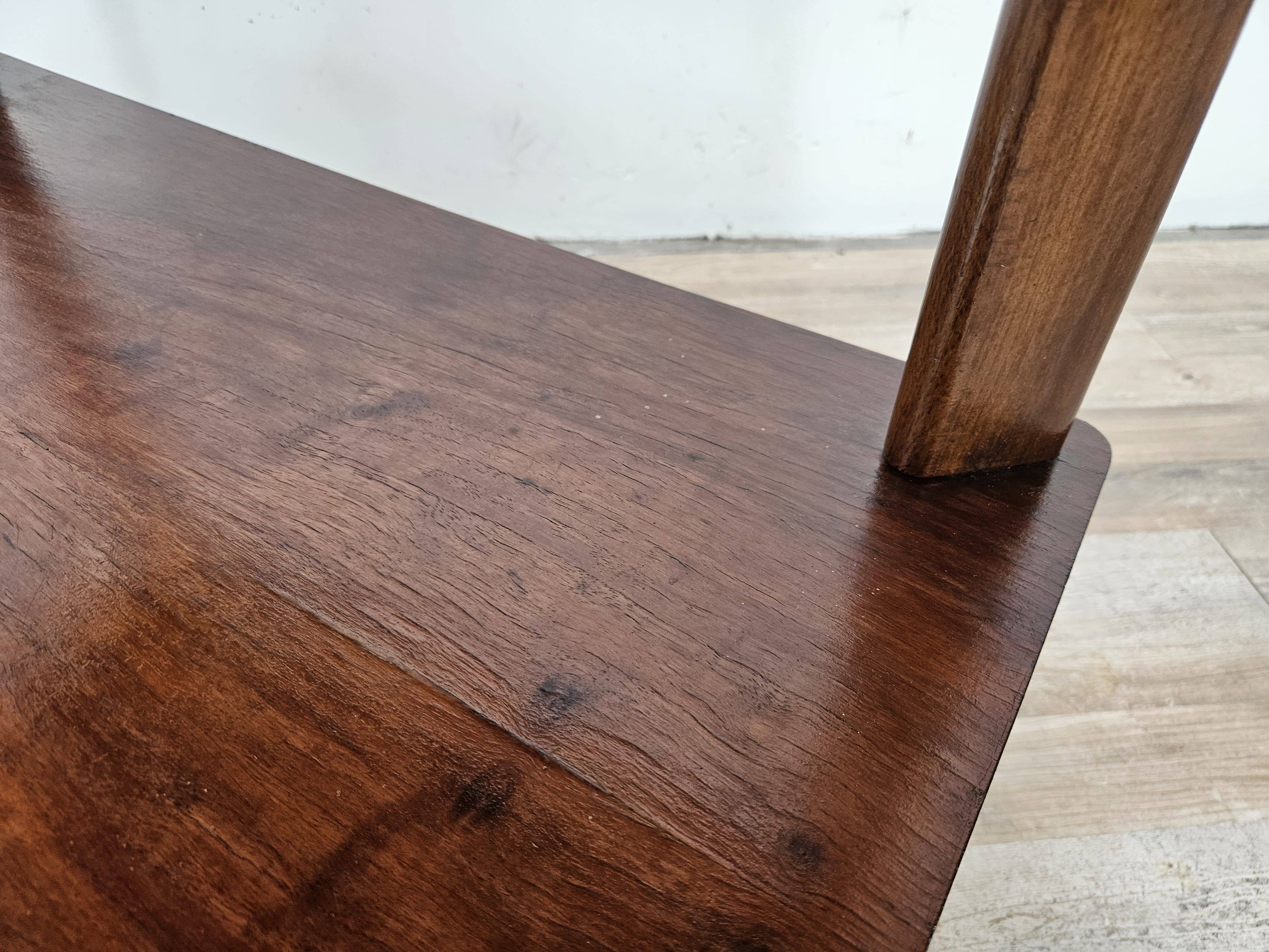 1950s Art Decò walnut coffee table
