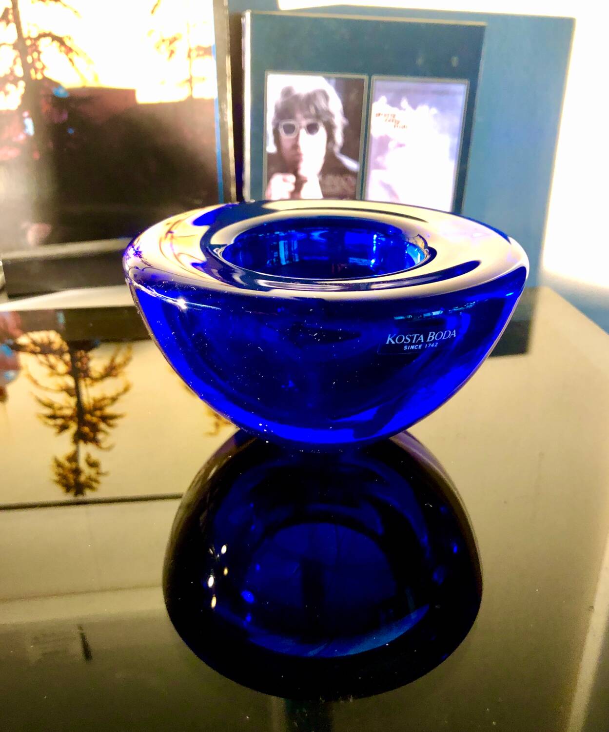 Bougeoir en cristal bleu royal de Kosta Boda par Anna Ehrner, années 1990