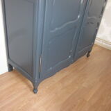Old anthracite grey cabinet