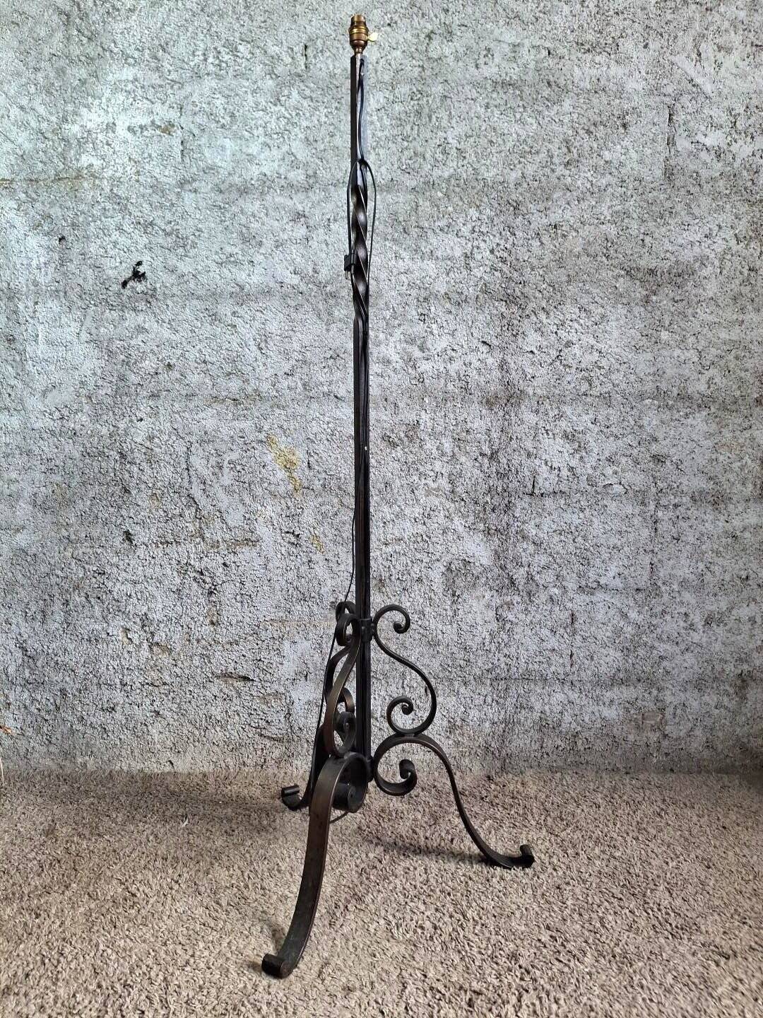 Wrought iron tripod floor lamp from the early 20th century – classical style