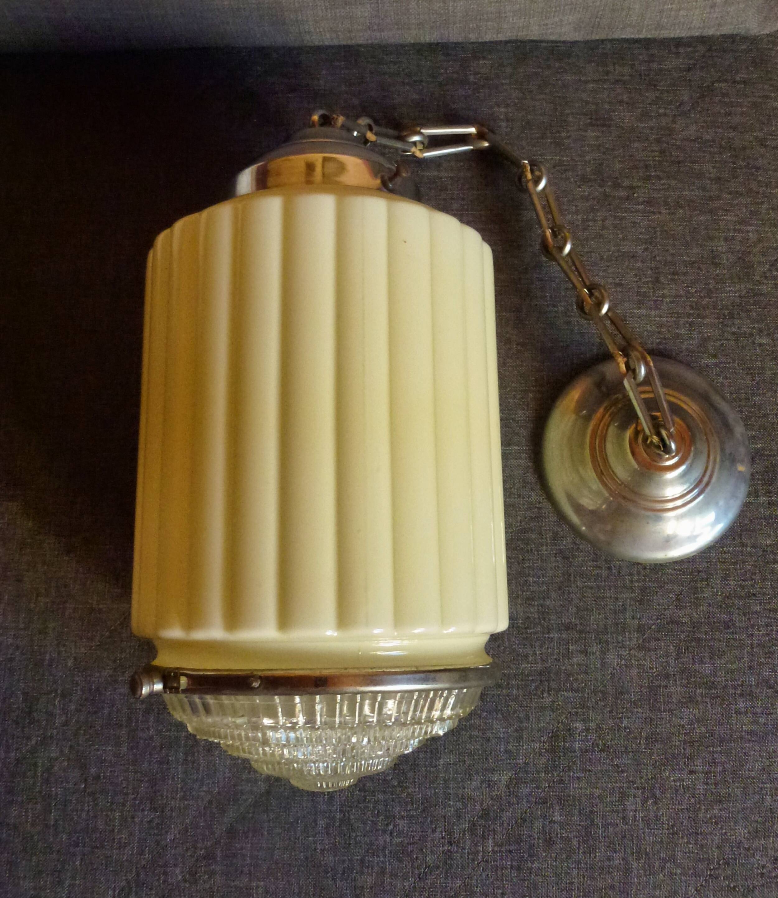 Art Deco "skyscraper" suspension