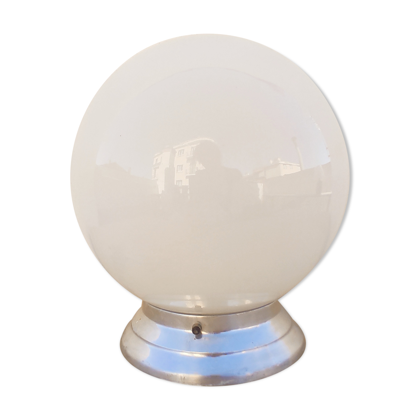 Art deco ceiling lamp with sphere