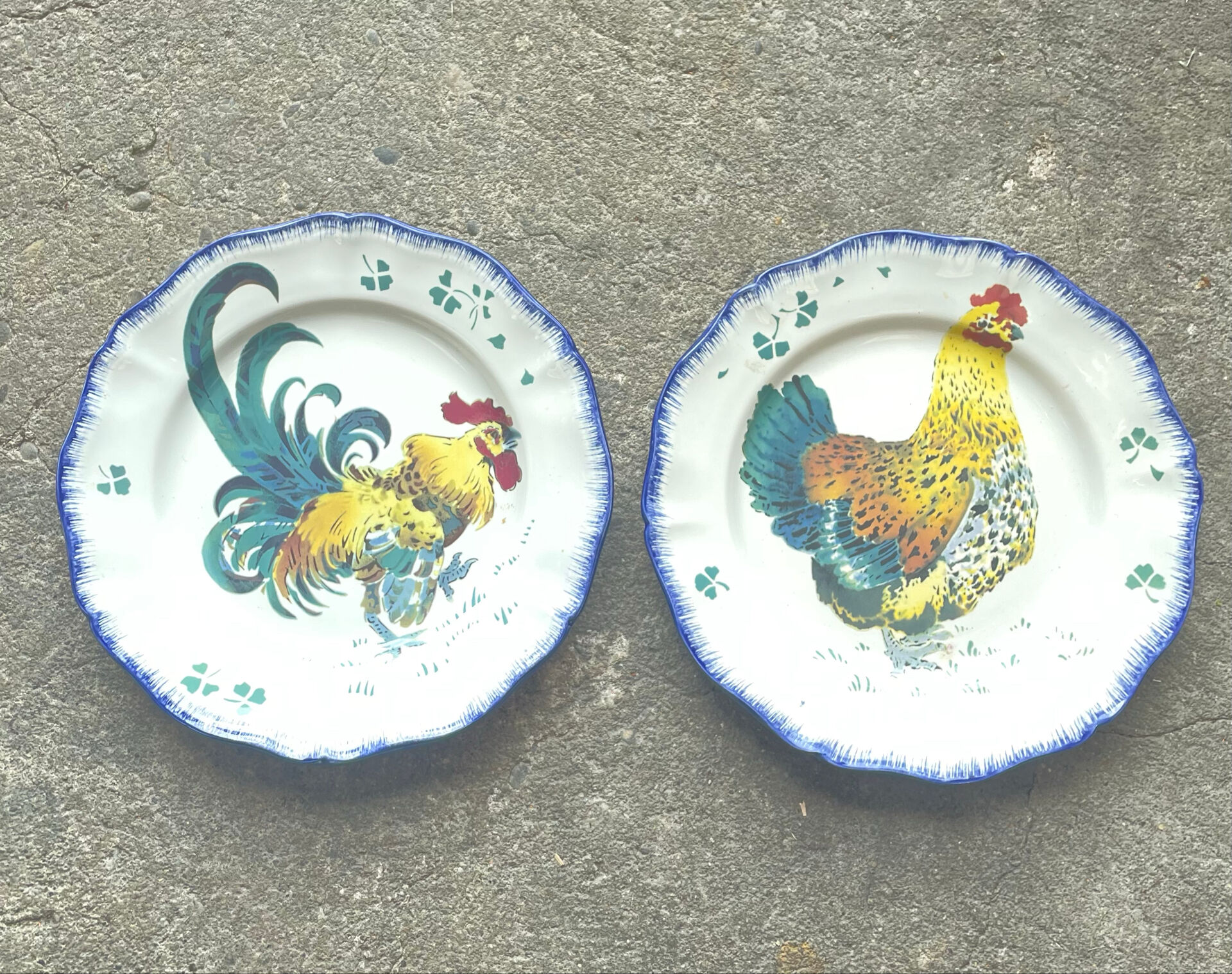 Flat plate the hen et coq earthenware Luneville series