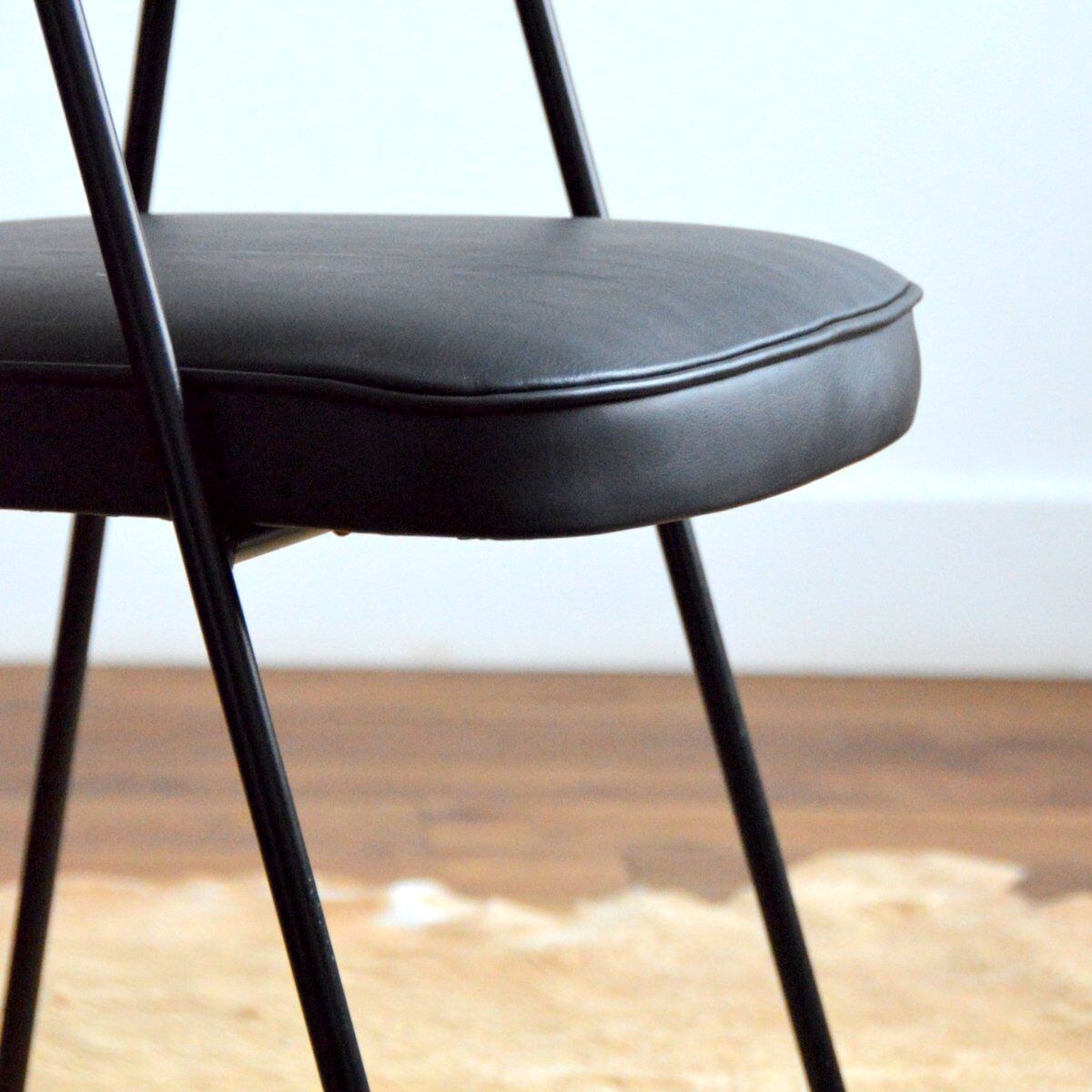 Robin Day armchair for Vintage Airborne 1955s