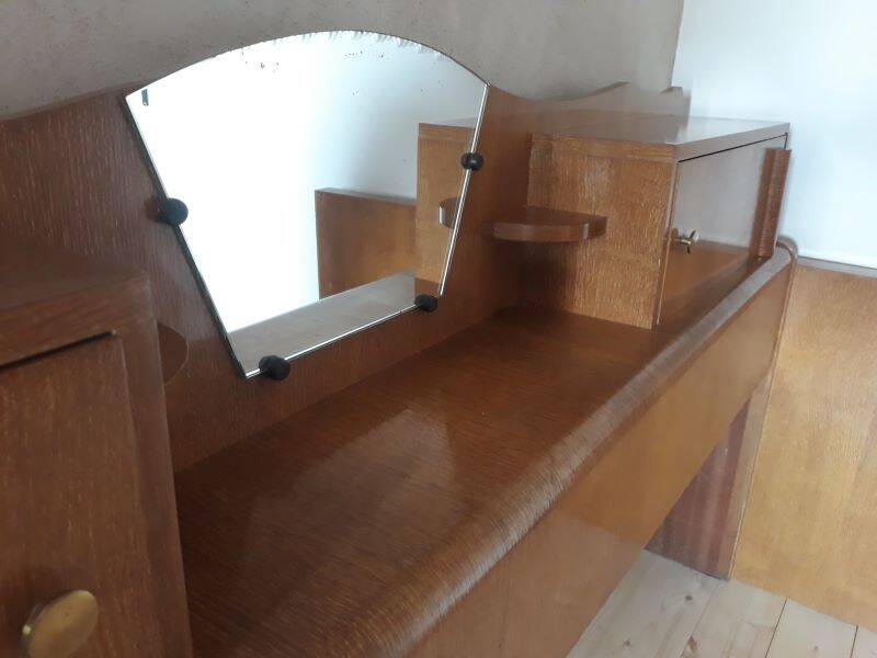 Cozy vintage headboard