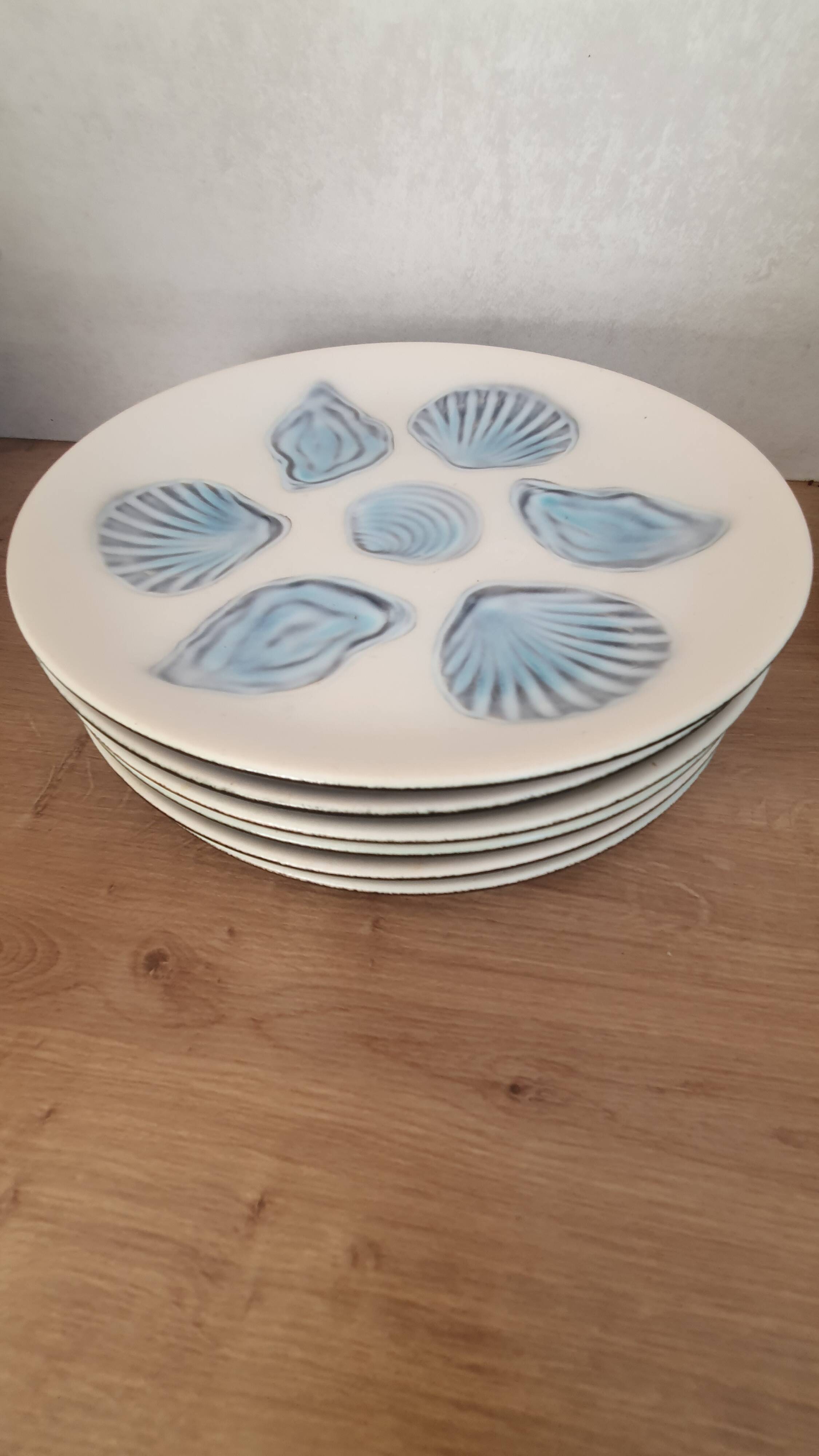 6 ceramic oyster and shell plates