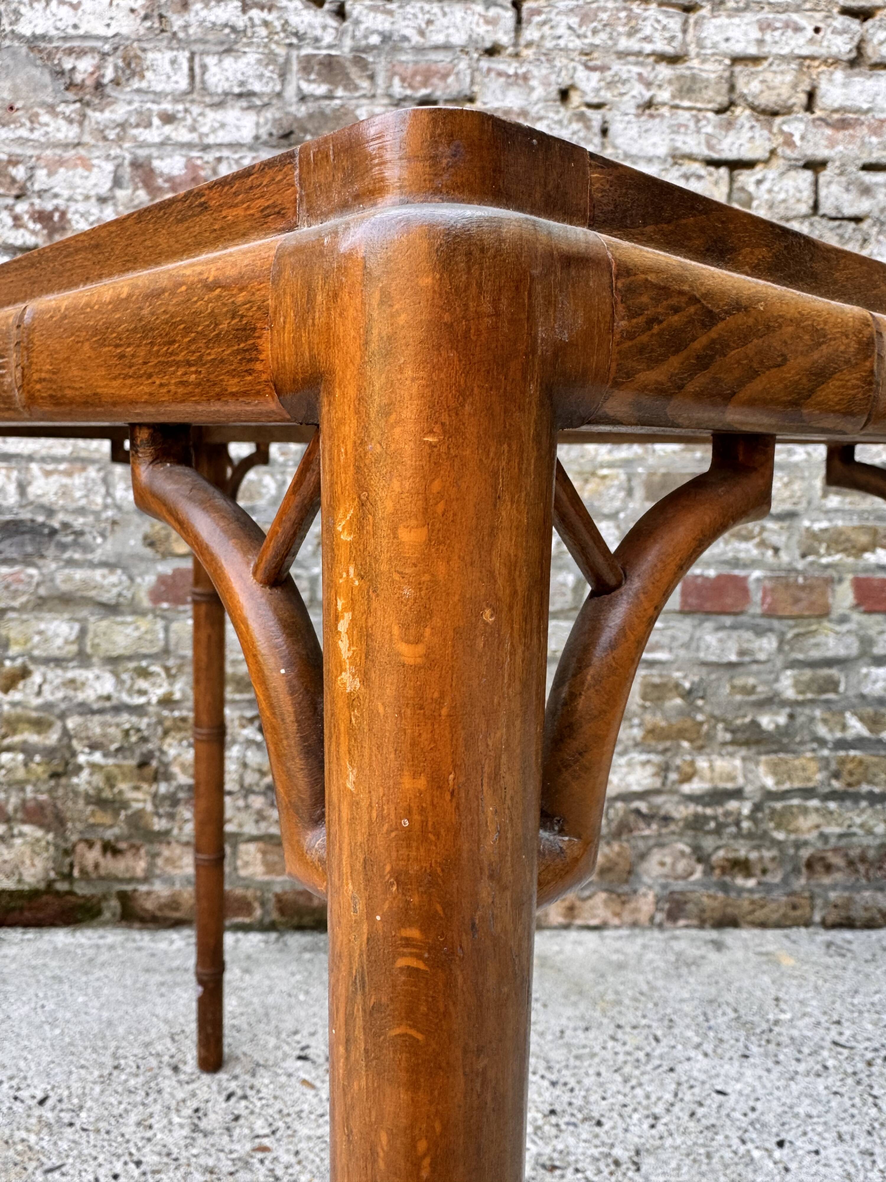 Console en faux bambou de style Chippendale