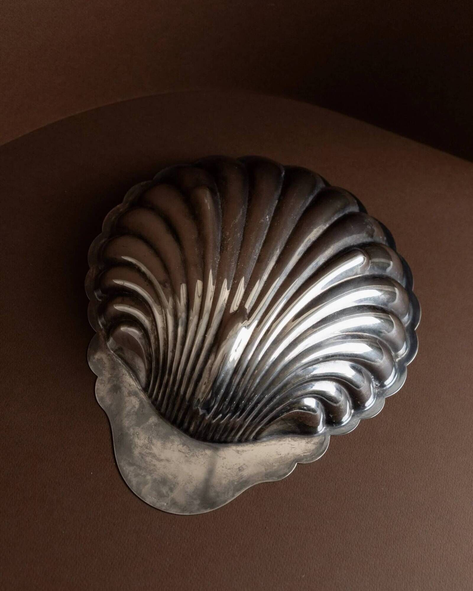 Silver-plated metal shell-shaped saladier from Italy, 1960s, vintage fruit and jewellery bowl