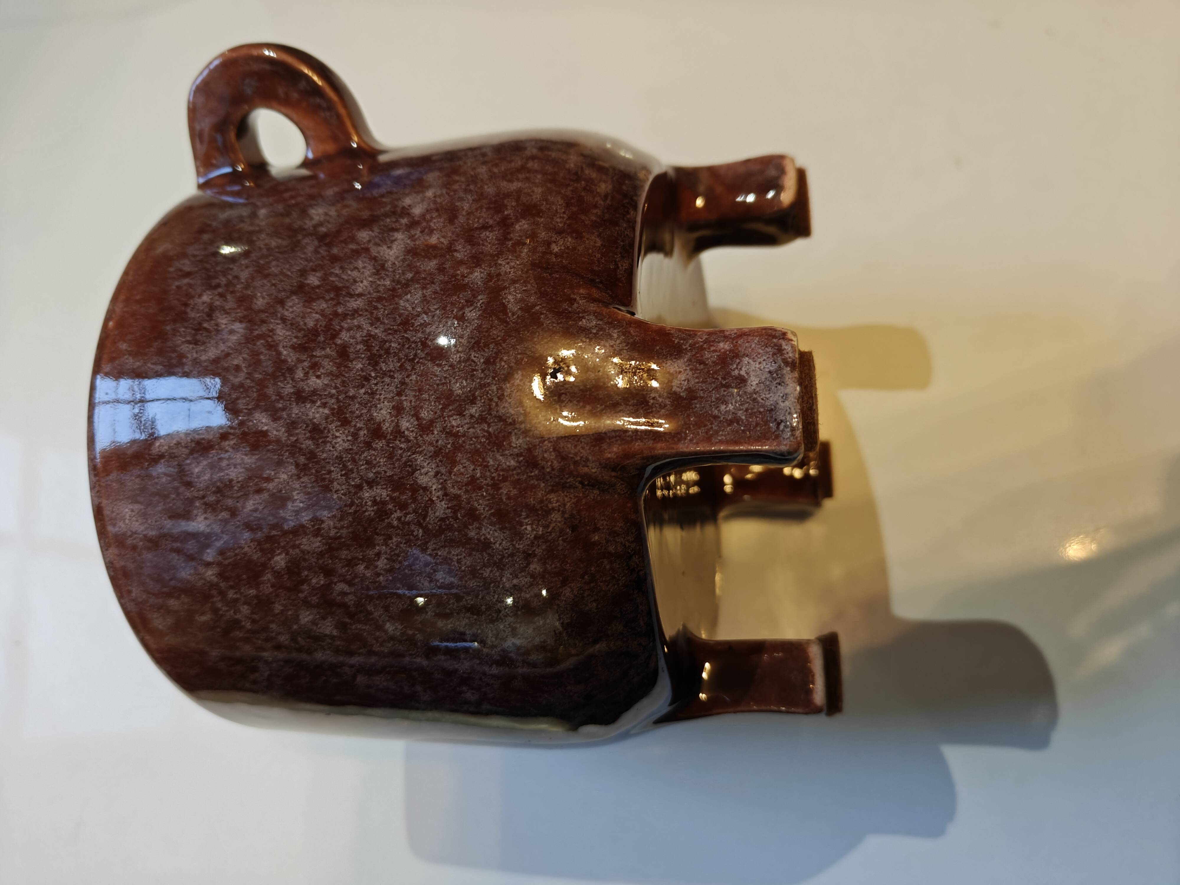 Accolay ceramic cache-pot vase