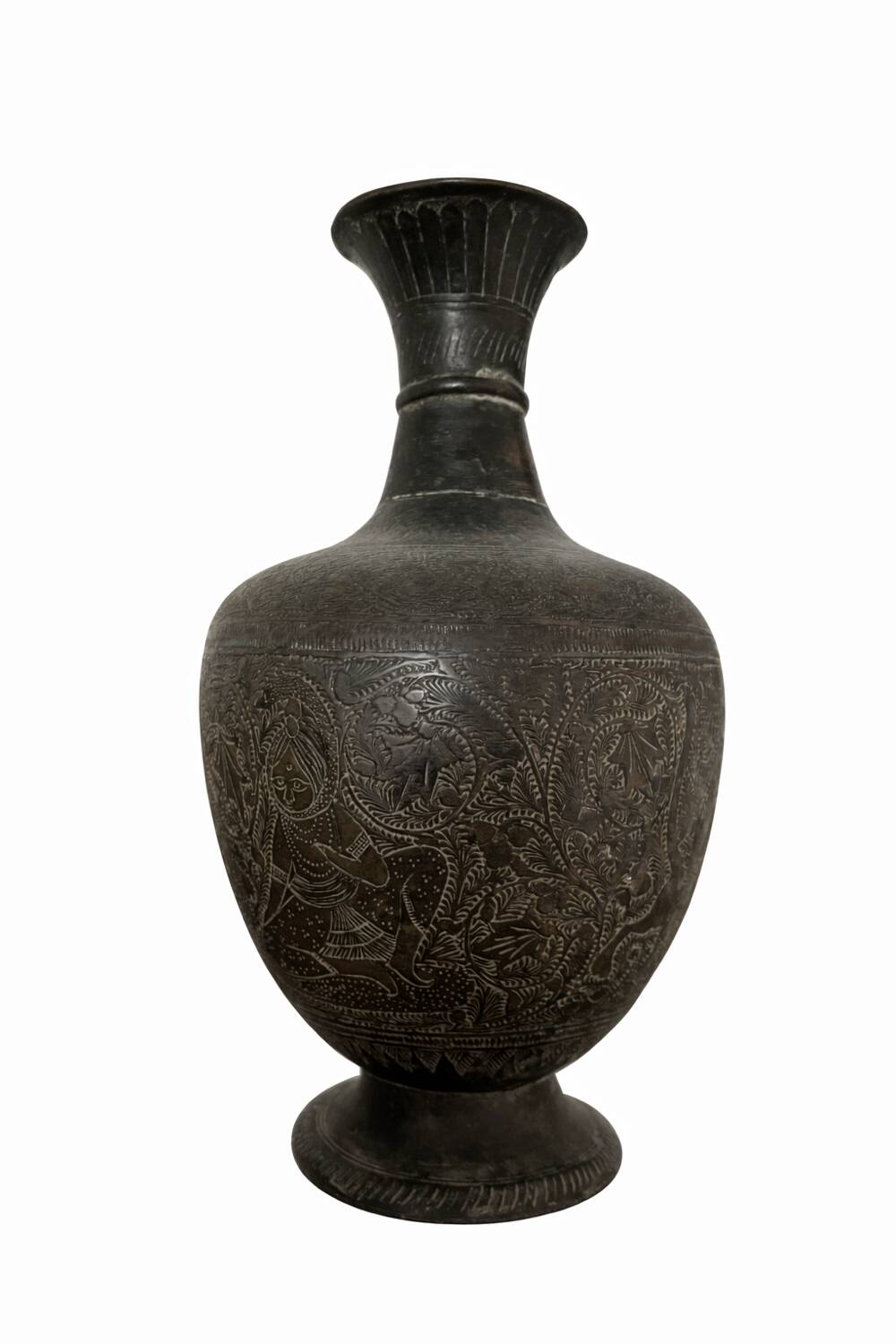 Metal vase engraved from India, late 19th – mid 20th century.