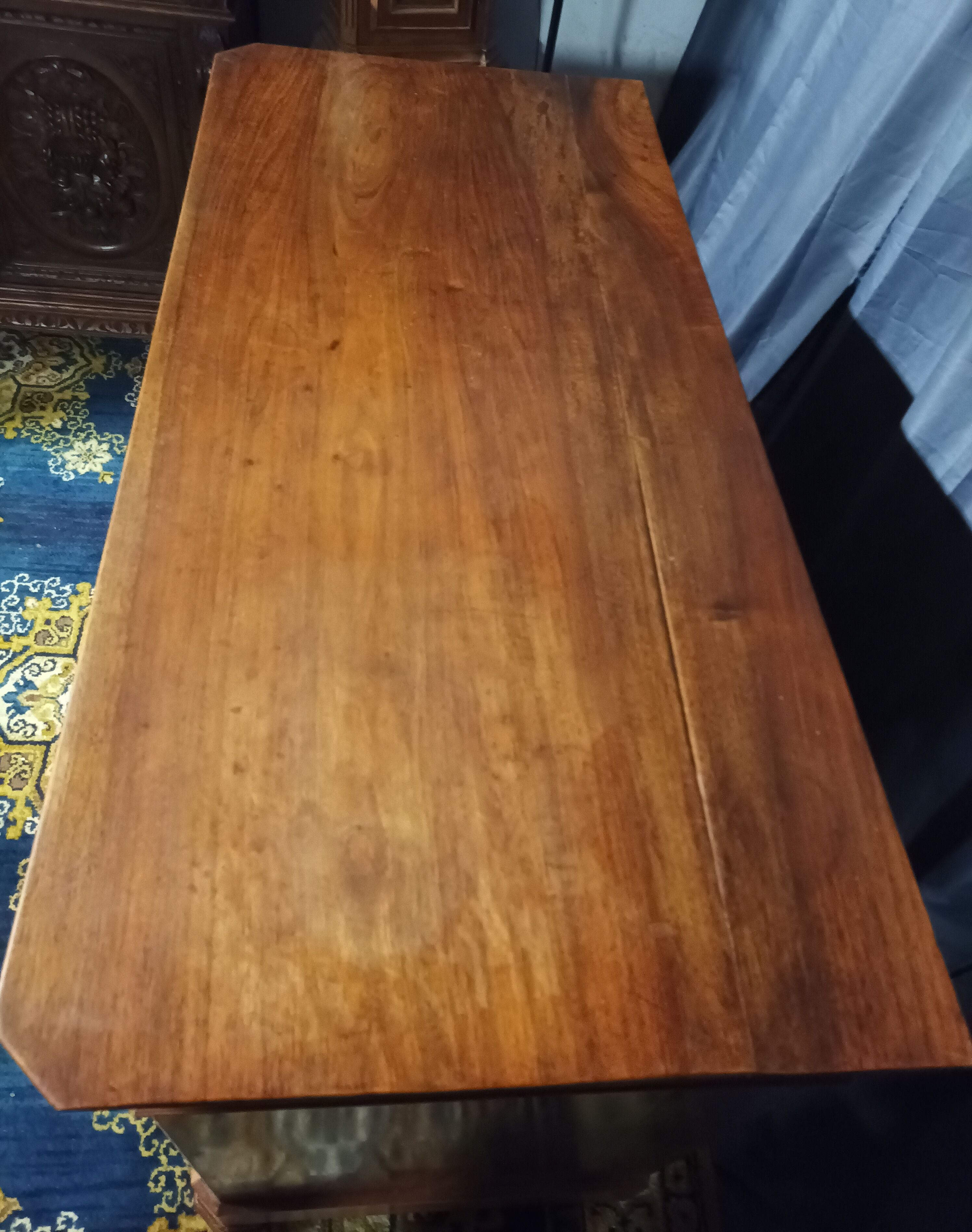 Commode Louis Philippe en ronce de noyer XIXème