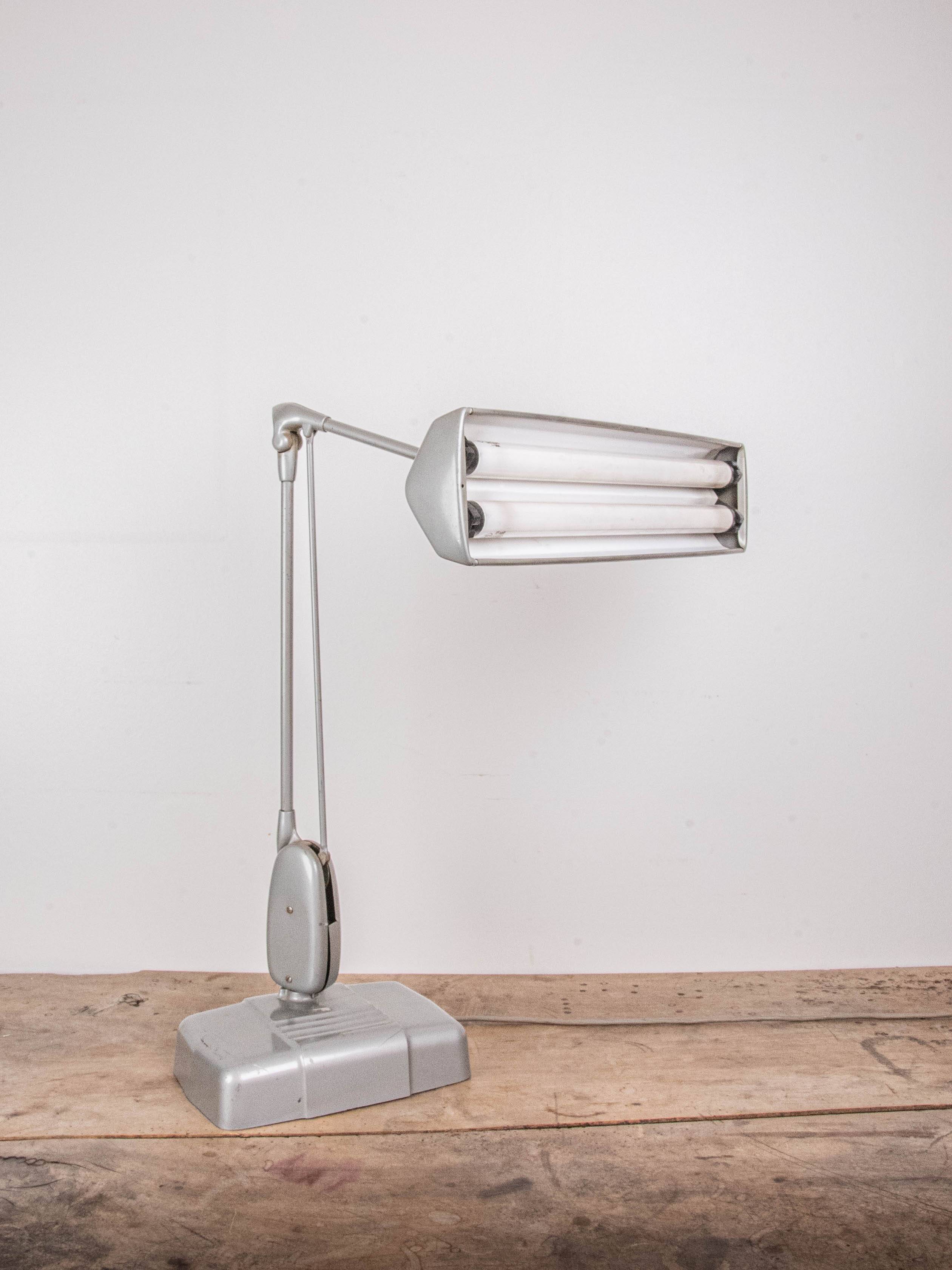 Dazor workshop lamp