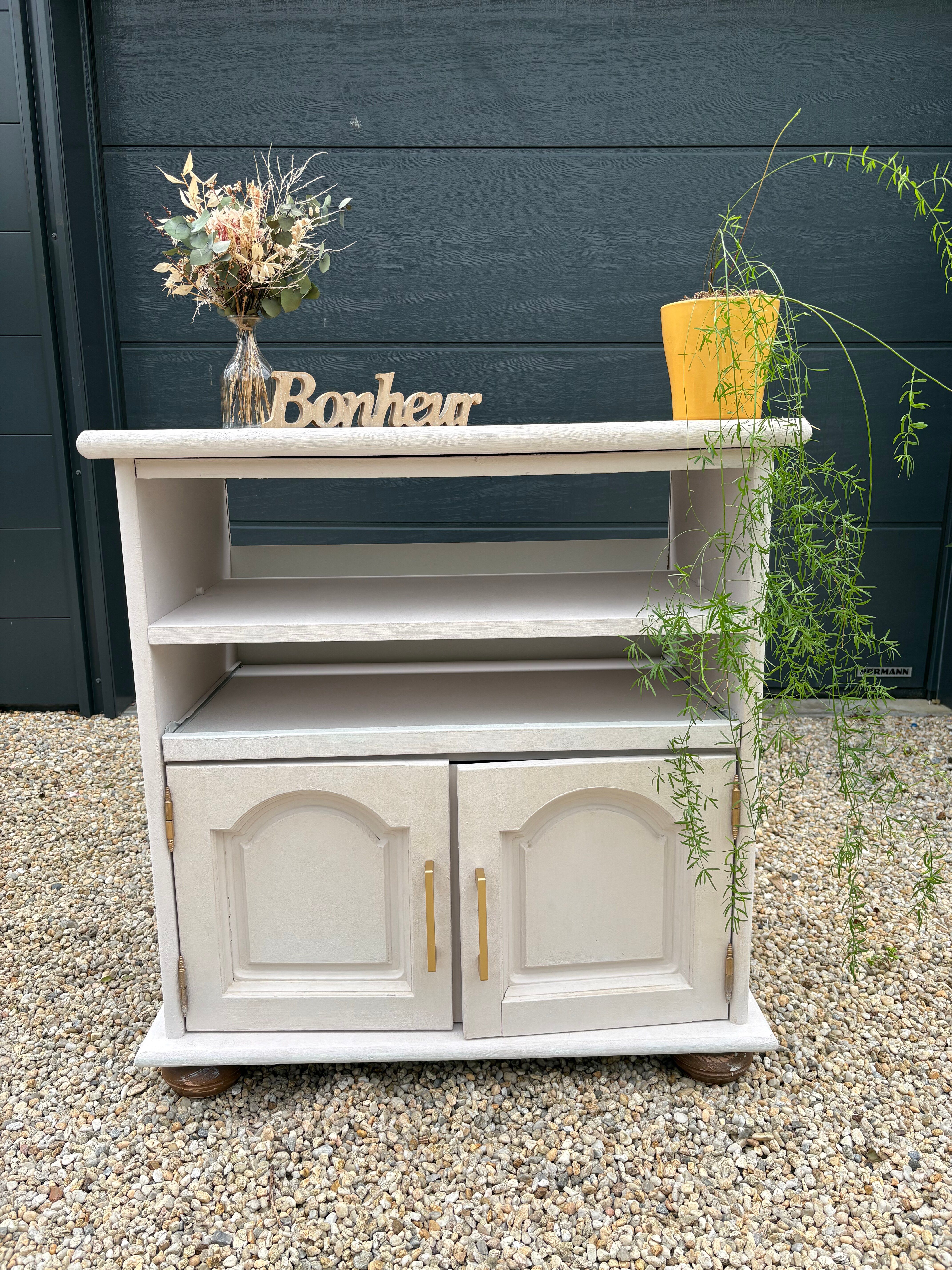 Vintage TV cabinet