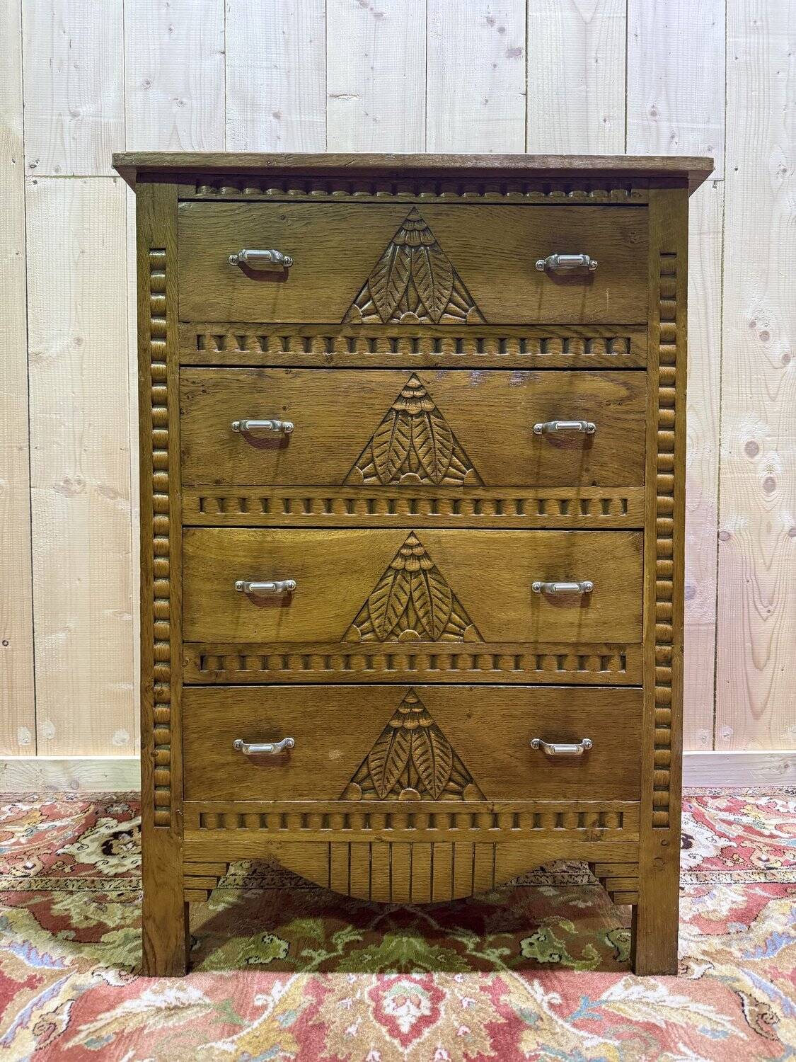 Art Deco commode / chest of drawers in solid oak