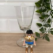 Set of 9 white wine glasses