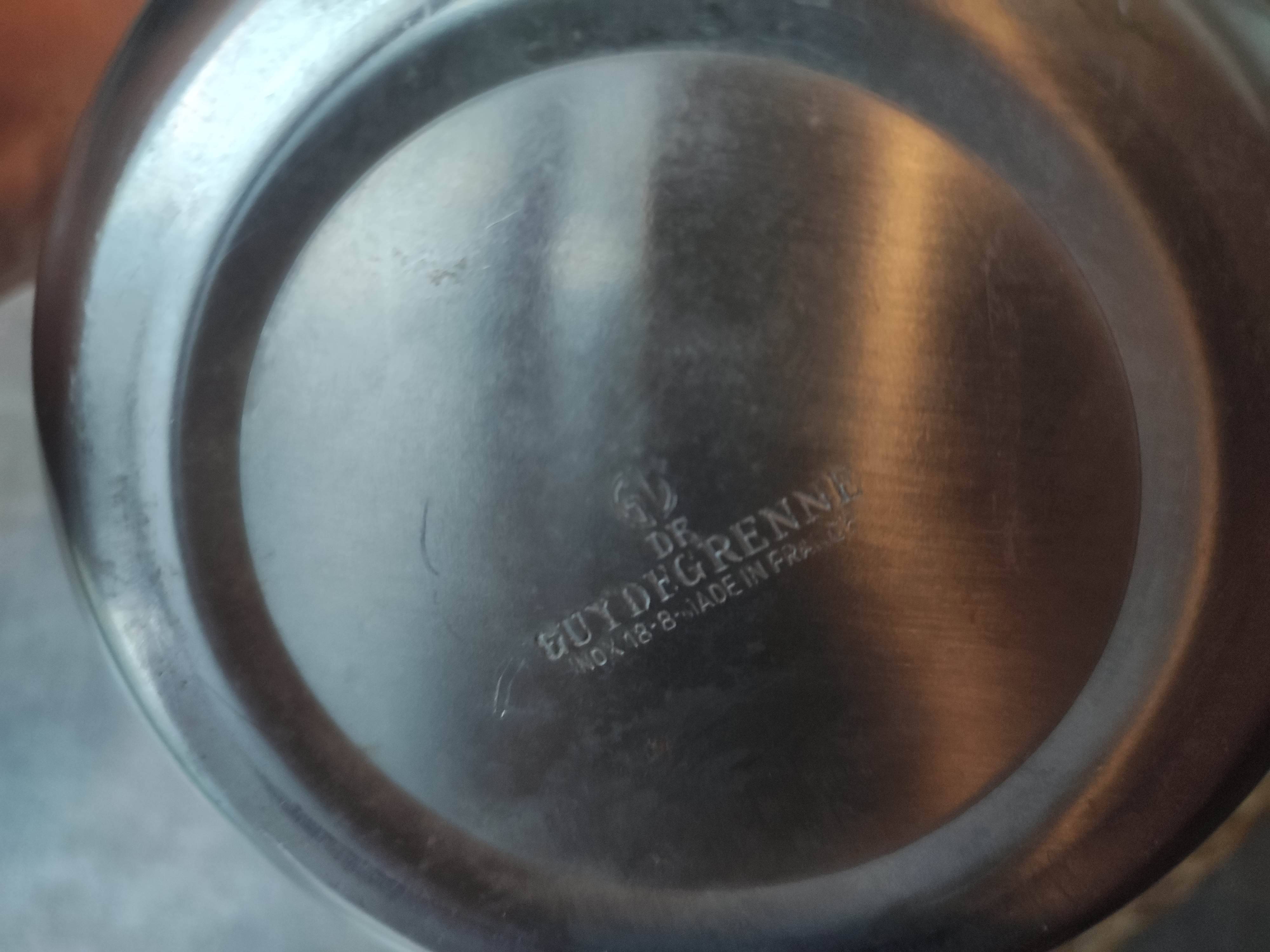 Magnificent stainless steel teapot by Guy Degrenne made in France.