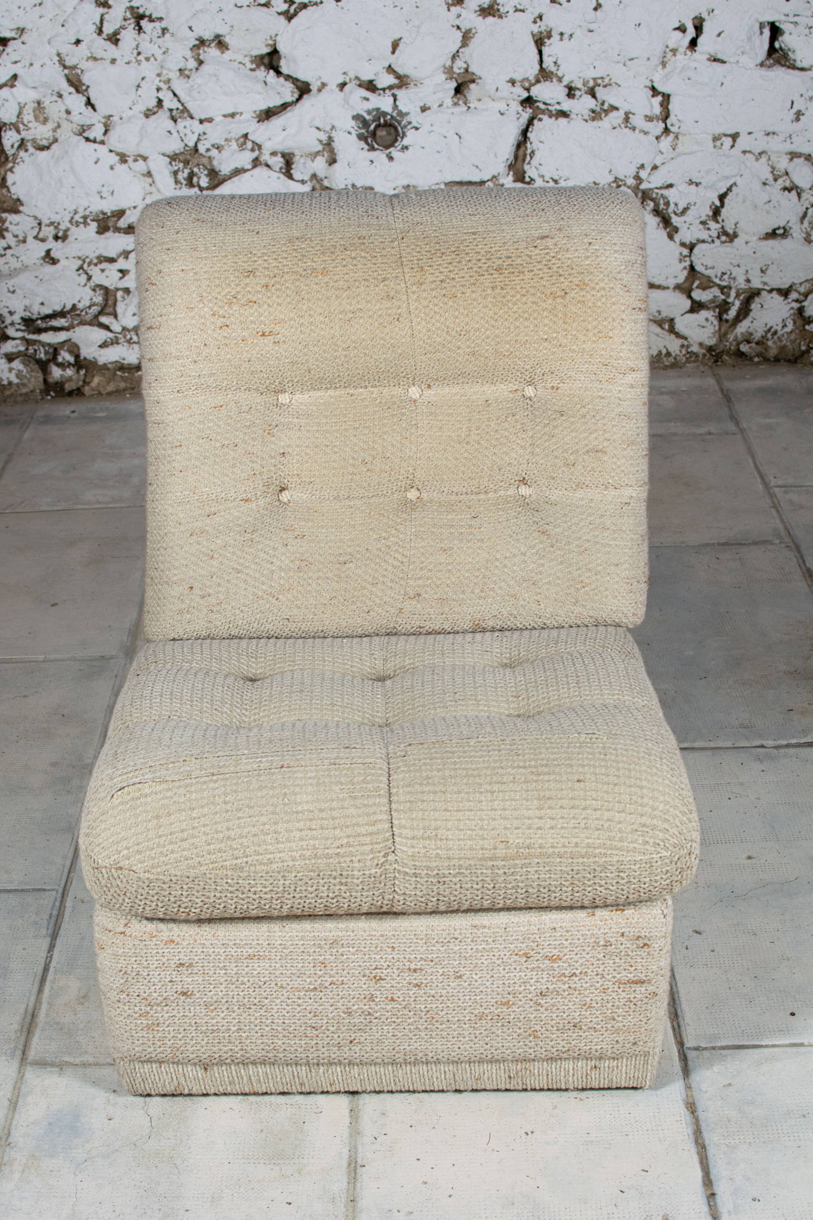 Vintage 70s fireside chair