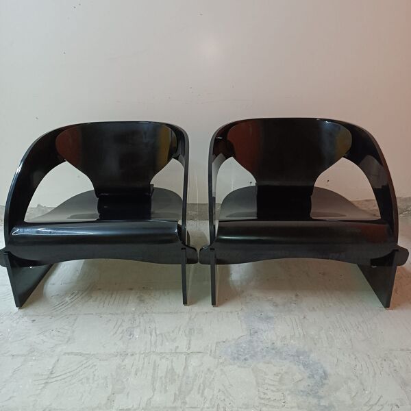Paire de chaises longues ''interlocking'' par Joe Colombo pour Kartell
