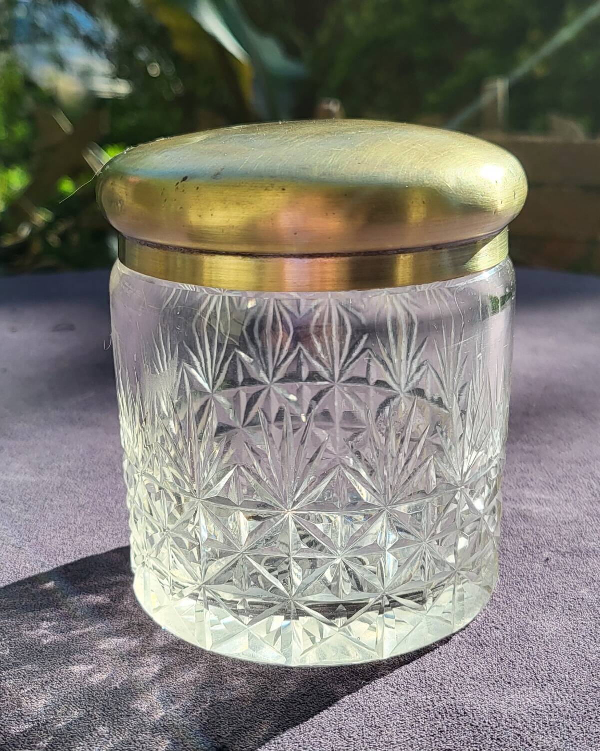 Vanity, cut crystal box