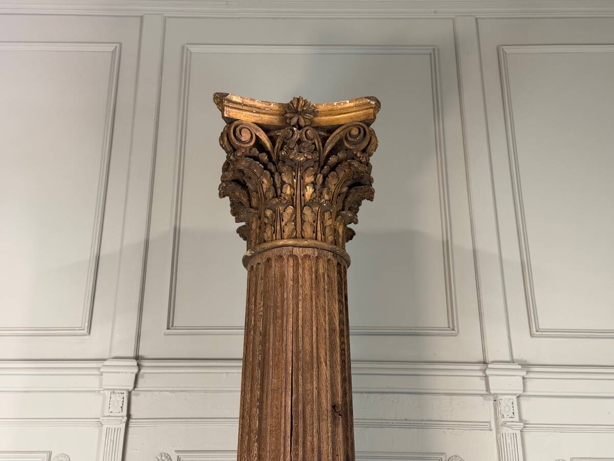 Carved oak column, fluted shaft and Corinthian capital, 18th century