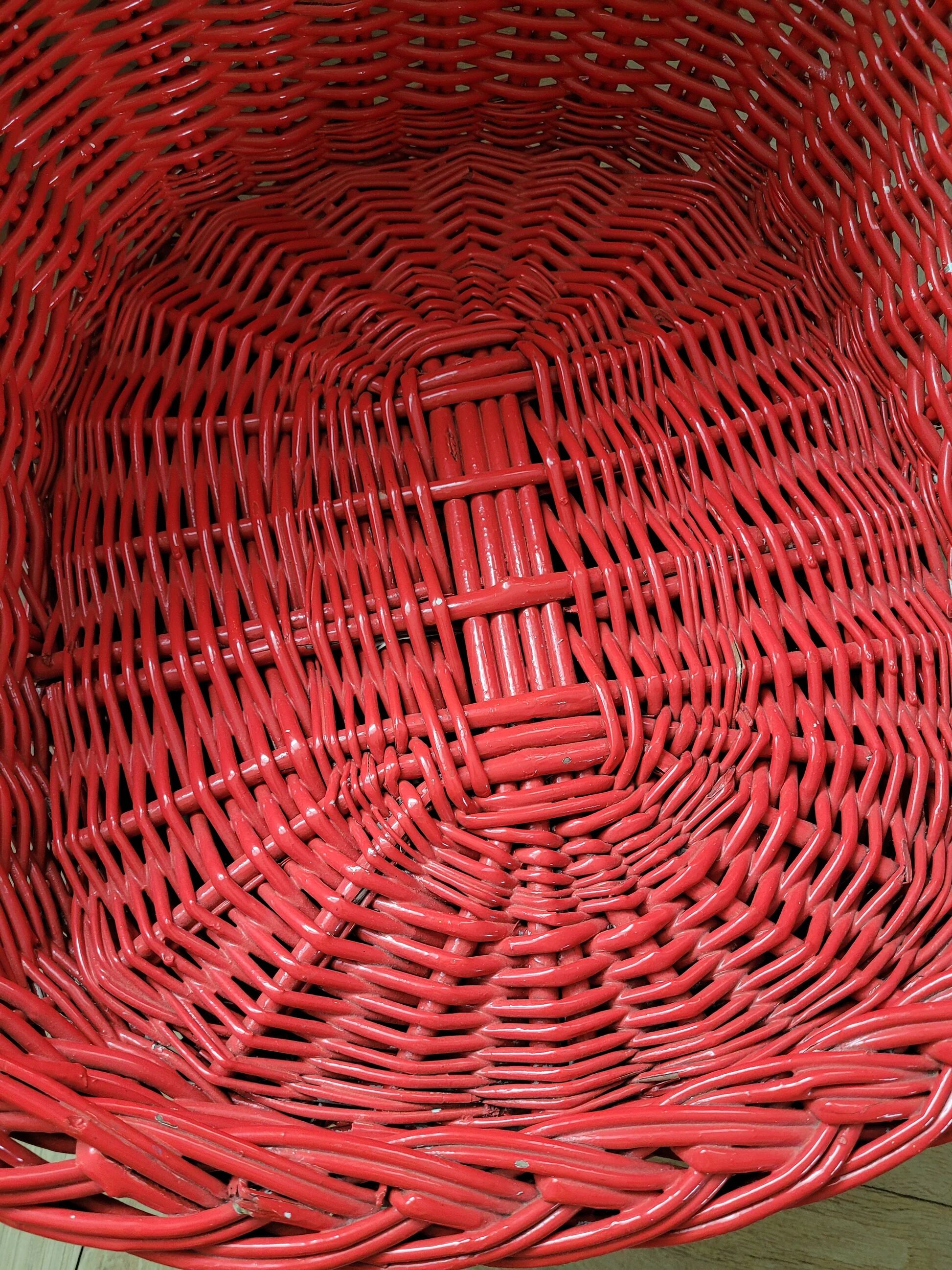 Red rattan children's armchair