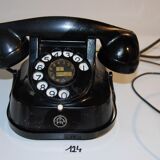 Black phone in bakelitte RT