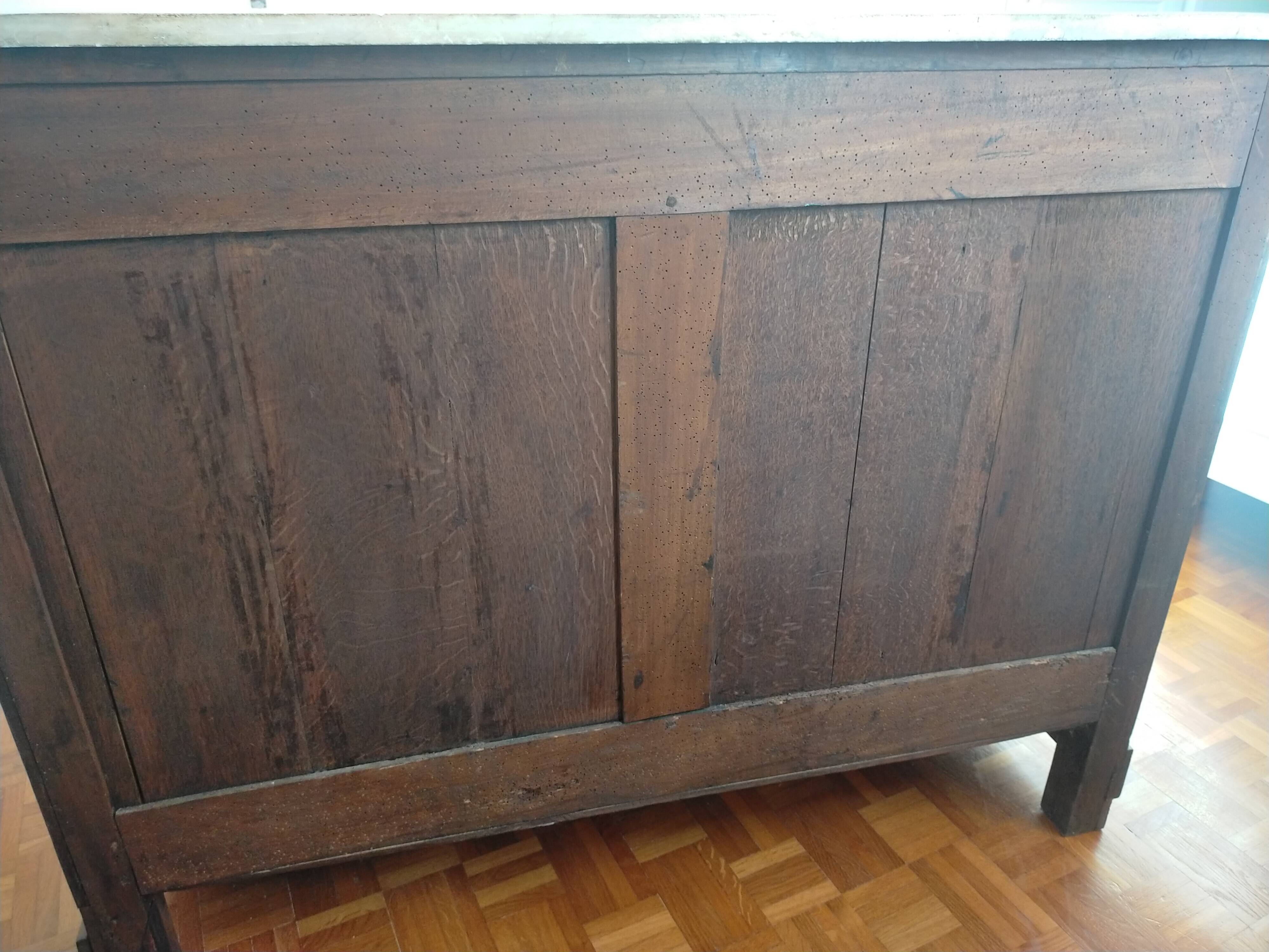 Commode Louis Philippe en acajou et plateau marbre