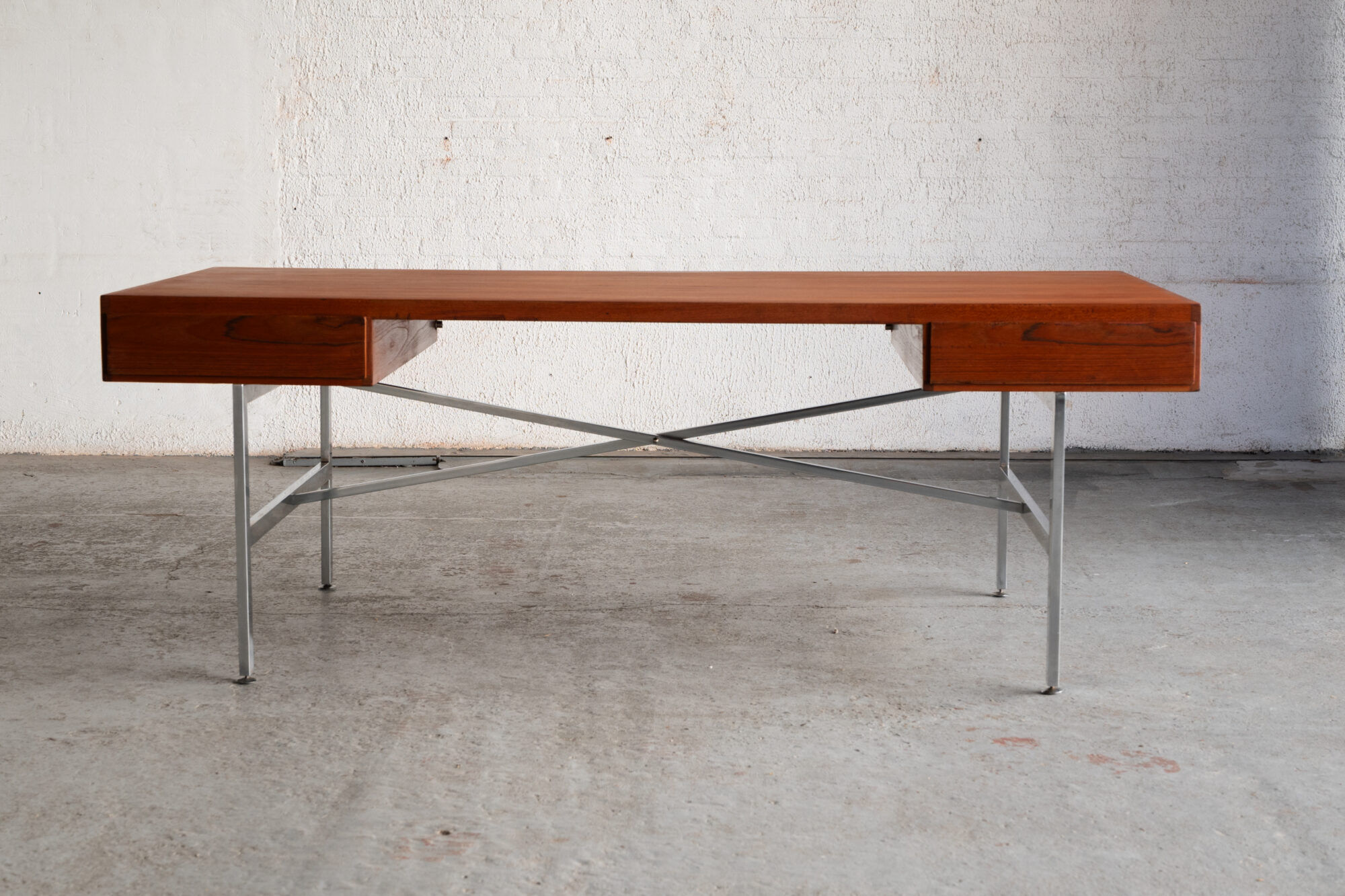 Writing desk by Illum Wikkelso