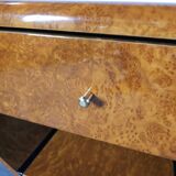 Paire de tables de chevet Art déco en ronce de noyer et laiton